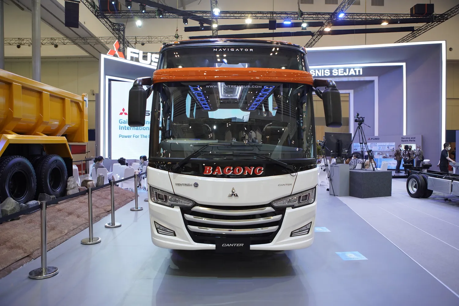 Pengiriman Unit FUSO Euro4 Disambut Baik Konsumen di Jawa Timur