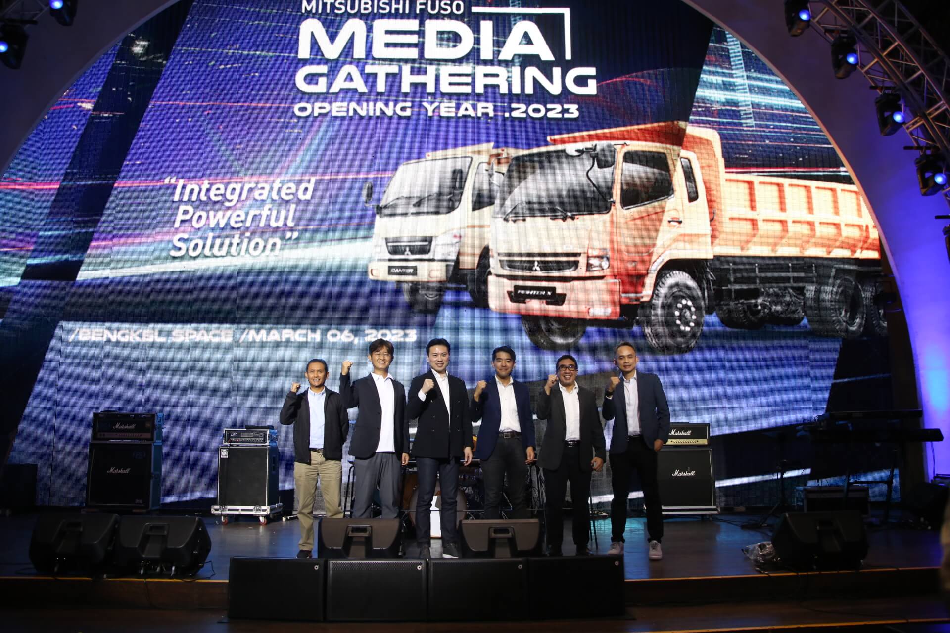 Mitsubishi Fuso Berhasil Jual Truk Terbanyak di 2022, Optimis Naik di 2023 dengan Integrated Powerful Solution