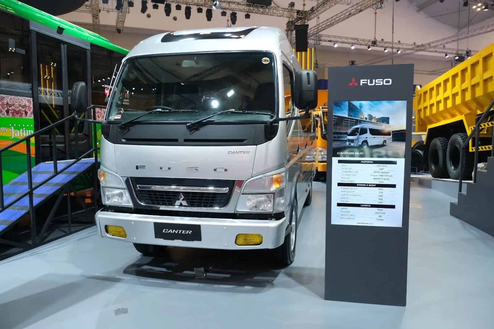 Dukung Bisnis Angkutan Penumpang dan Pariwisata Mitsubishi Fuso Hadirkan Varian Baru Canter Bus