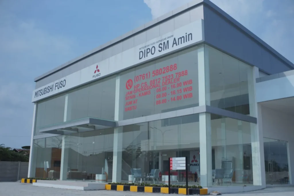 Siap Untuk Euro4 FUSO Membuka Dealer 3S Baru di wilayah Banjarmasin
