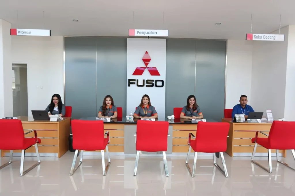 Siap Untuk Euro4 FUSO Membuka Dealer 3S Baru di wilayah Banjarmasin
