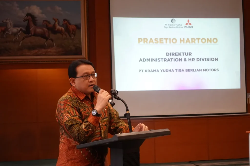 KTB Berbagi Pengetahuan Teknologi EURO 4 Kepada Guru dan Siswa SMK Melalui Kegiatan CSR “KTB FUSO Vocational Education Program”