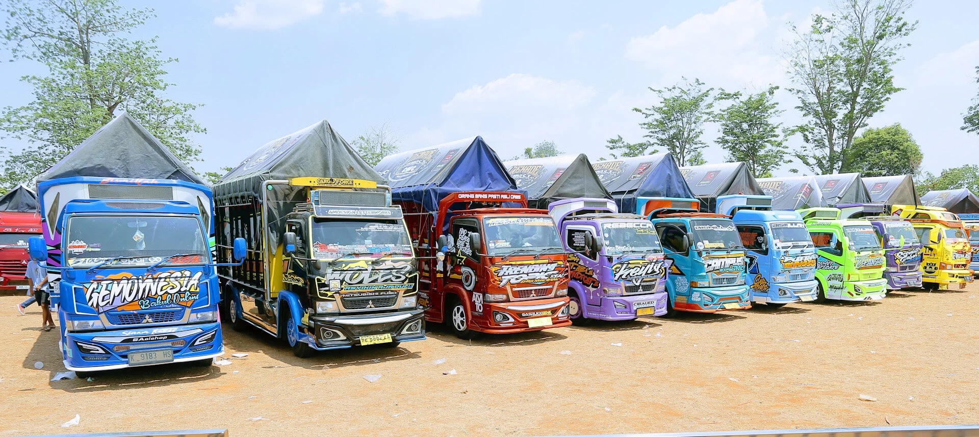 Mitsubishi Fuso Berikan Dukungan pada Jambore Nasional ke-10 Canter Mania Indonesia Community