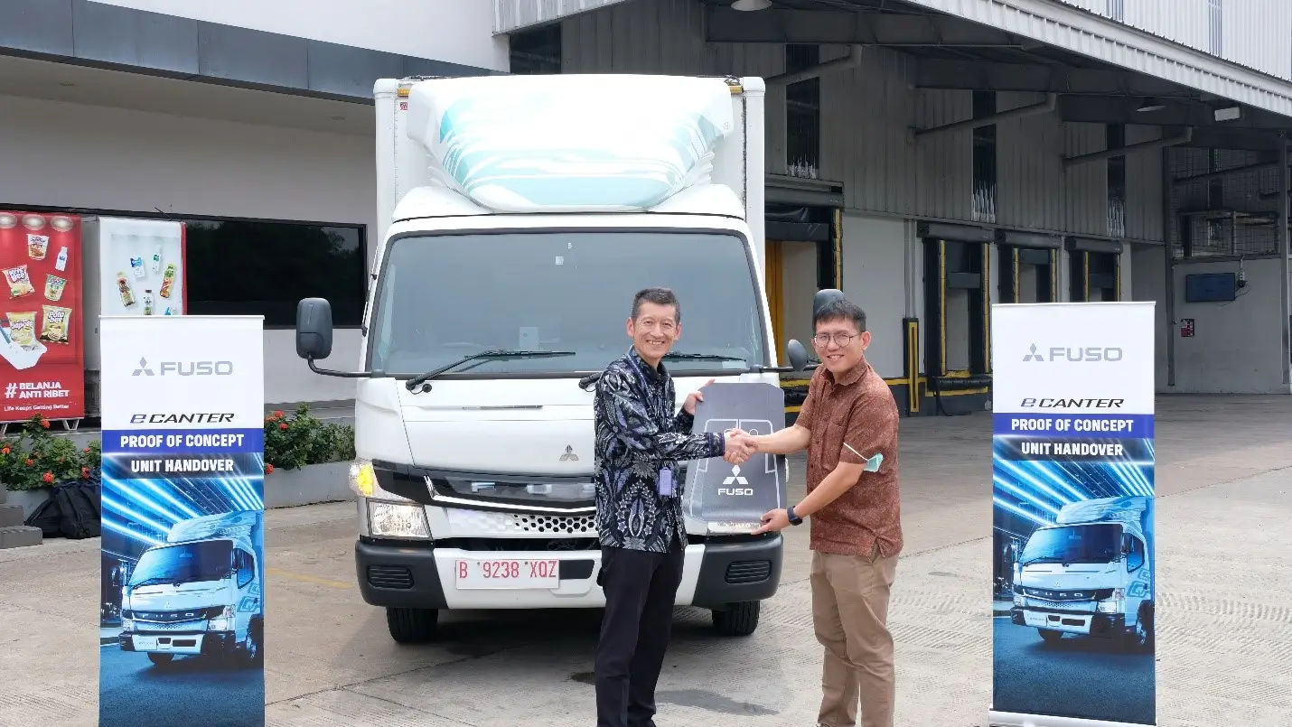 Mitsubishi Fuso Melakukan Proof of Concept FUSO eCanter Dengan Wings Group