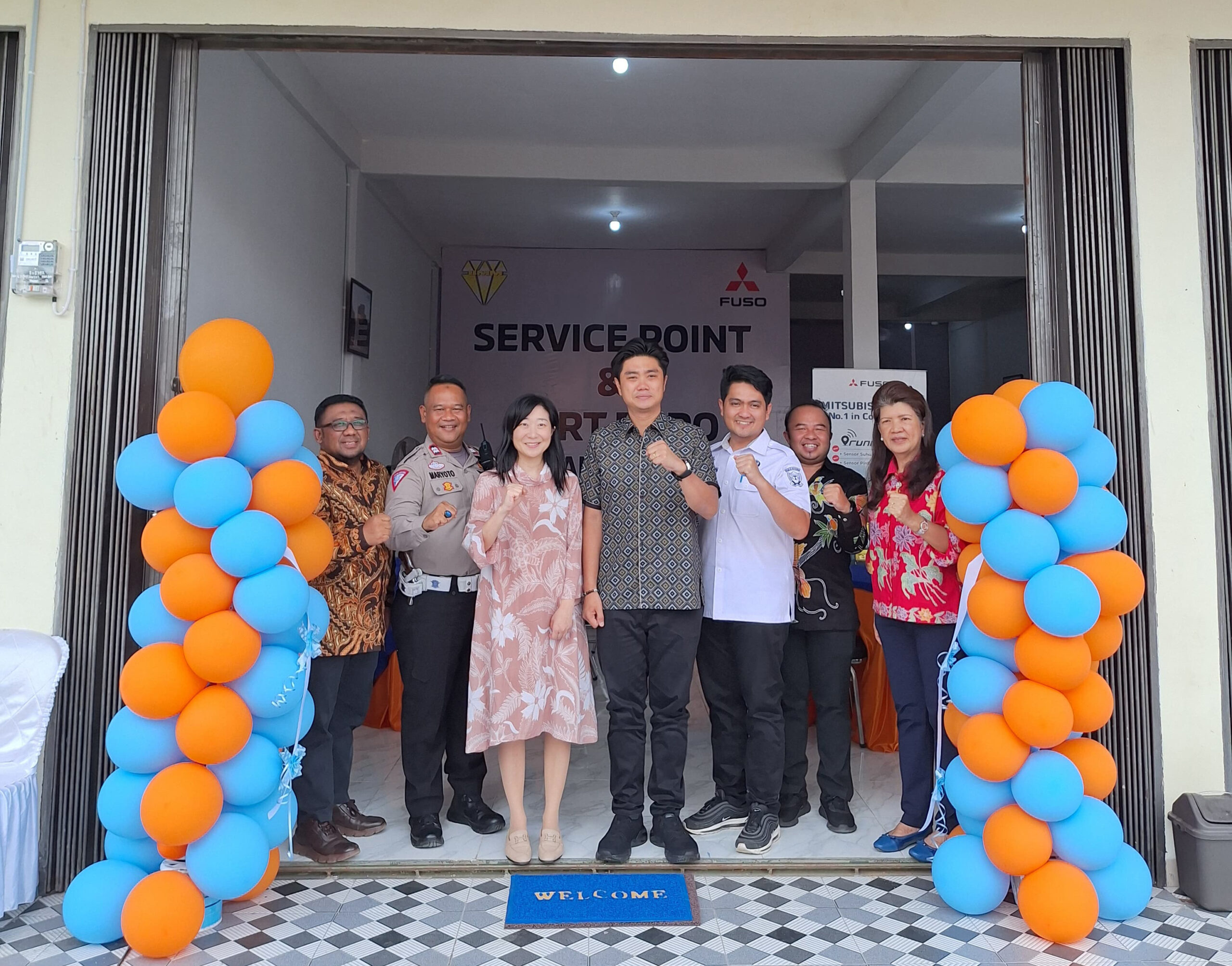Dukung Operasional Bisnis Konsumen Hingga Pelosok Mitsubishi Fuso Buka Service Point di Muara Enim dan Mamuju  