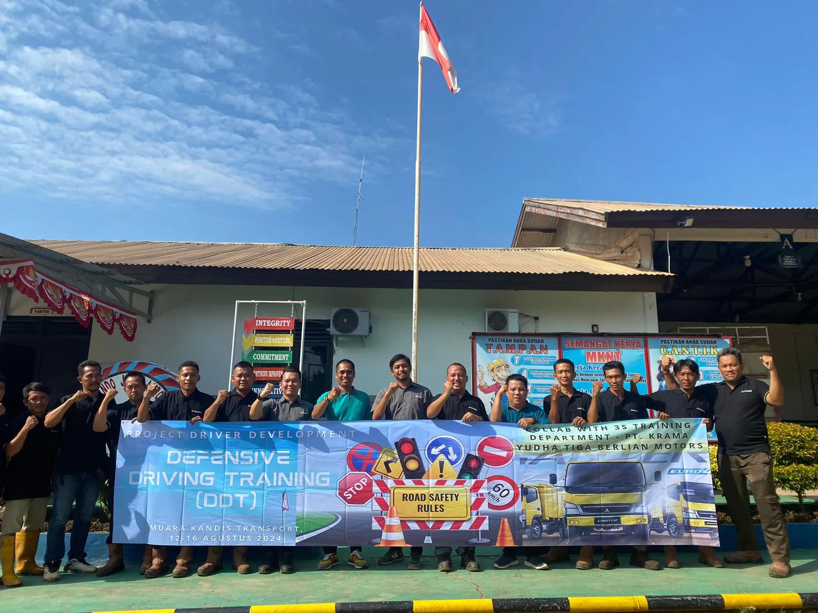 Mitsubishi Fuso Perkuat Hubungan dengan Konsumen melalui Fuso Campaign dan Pelatihan Pengemudi dan Mekanik